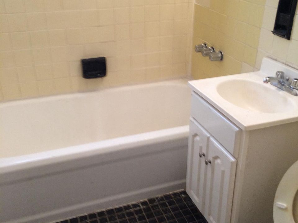 1st image of 13520 82nd Ave APT 6A
