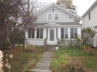 54 Lincoln St, Exeter, NH 03833