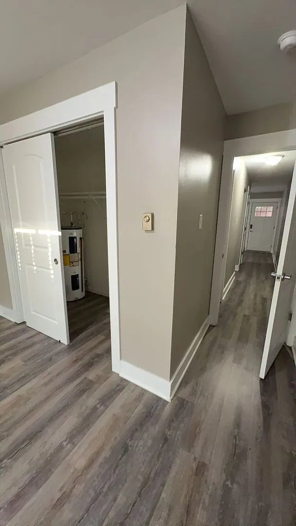 Newly Remodeled 1 Bedroom Apartment, Walk to Campus! — Photo 4