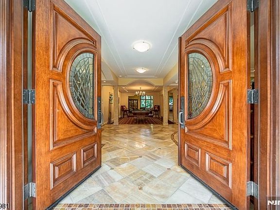 3rd image of 72 Stony Brook Rd