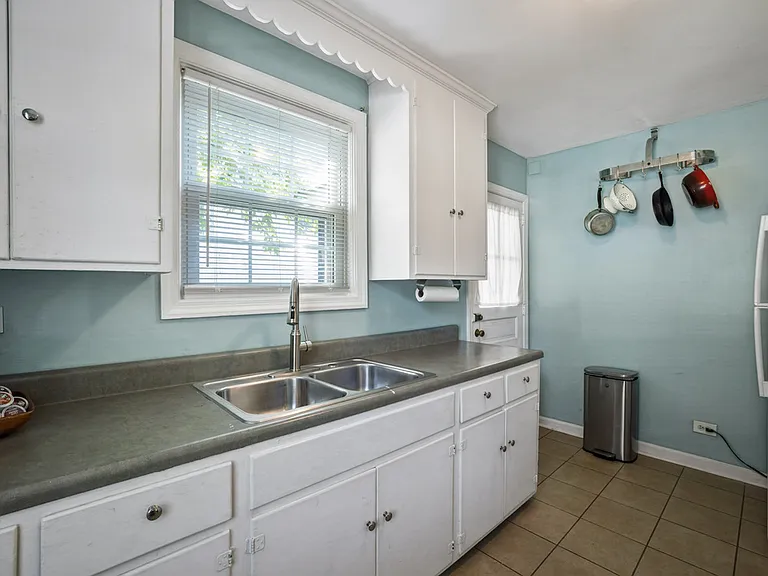 1322 Chesapeake St — Photo 38