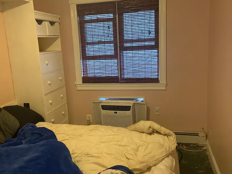 221A Betts Ave #1 — Photo 1