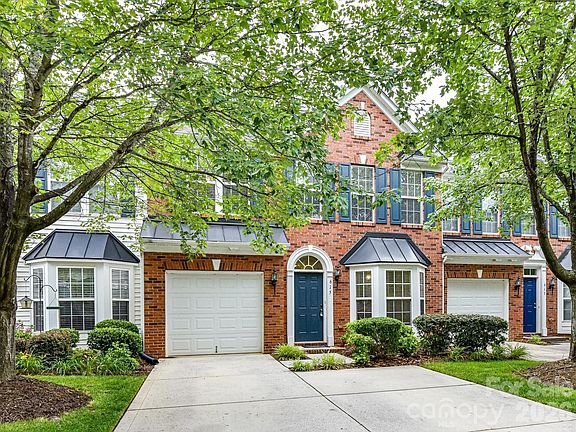 3rd image of 615 Colbert Way