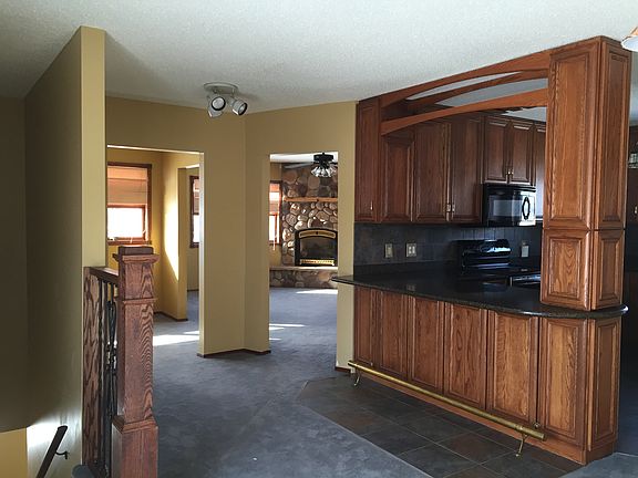 VIEW INTO LIVING ROOM FROM D