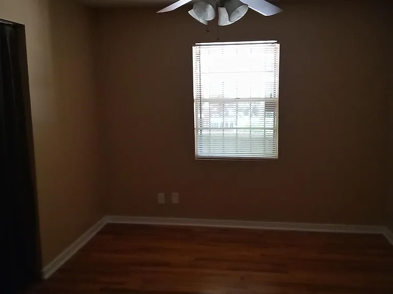 928 NW 3rd Ave — Photo 13
