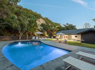 9289 Swallow Dr, Los Angeles, CA 90069