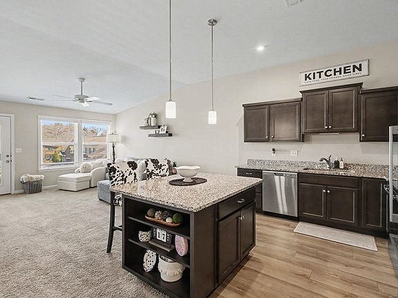 5th image of 2504 Crosshill Dr