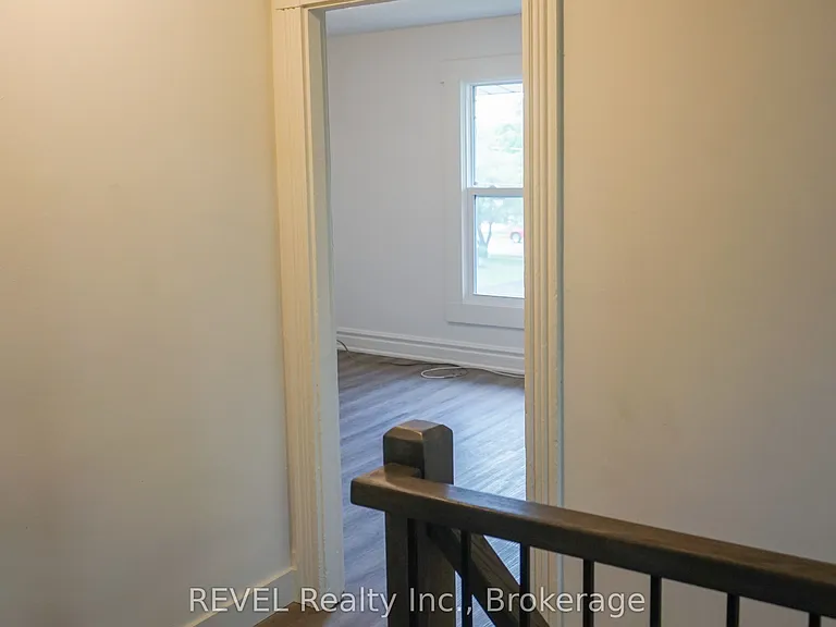 21 Plymouth Rd #UPPER — Photo 10
