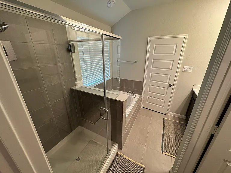 1729 Hartford Springs Trl — Photo 16