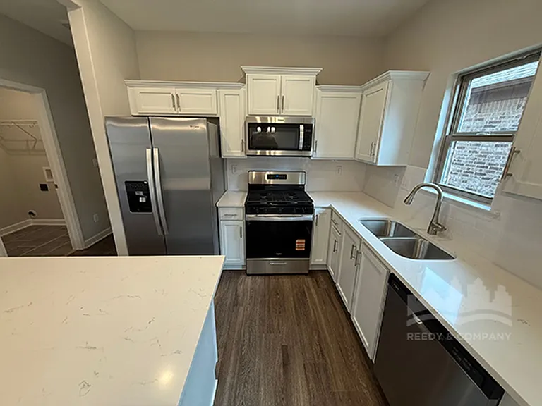 480 Maple St — Photo 6