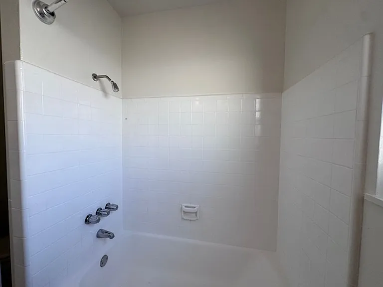 1309 E Appleton St — Photo 10