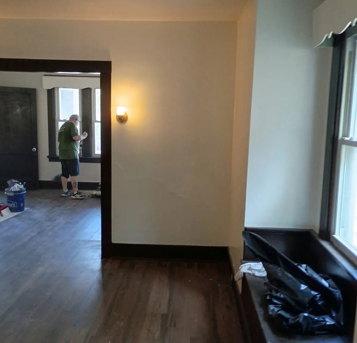 5 bed, 1928 sqft, $1,850 — Photo 2