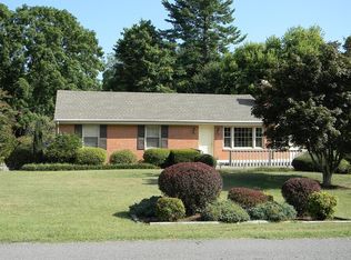 3529 Windsor Rd SW, Roanoke, VA 24018