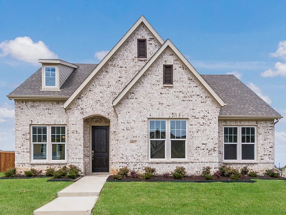 6917 Kingdom Estates Drive Front