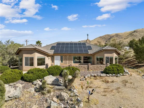 22255 Minto Ct, Apple Valley, CA 92308