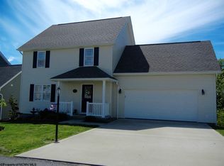 40 Windsong Ln, Morgantown, WV 26508