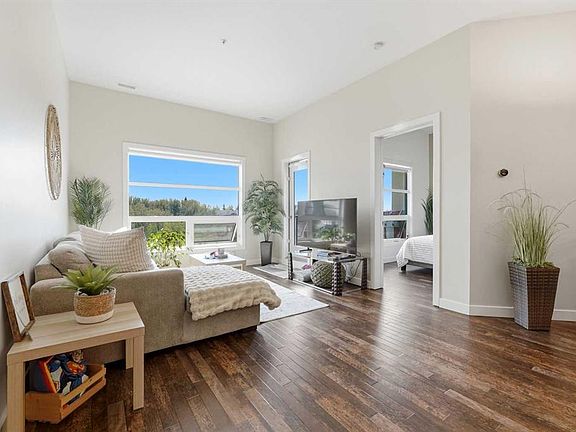 3rd image of 5110 S 36th St #406