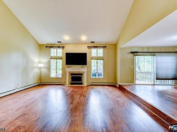 4th image of 7 Matthew Rd #7