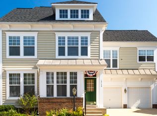 10140 Orland Stone Dr, Bristow, VA 20136