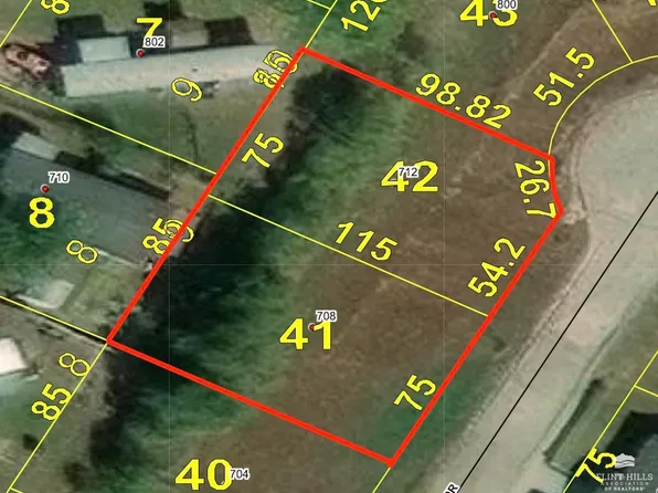 708 & 712 Jerry Dr, Junction City, KS 66441