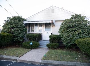 38 Swift St, Providence, RI 02904