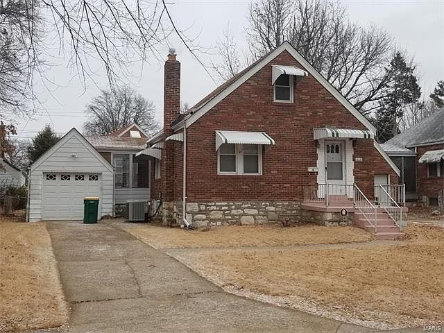 1st image of 2121 Fairhaven Dr