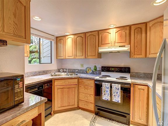 3rd image of 15278 Sunwood Blvd APT C13