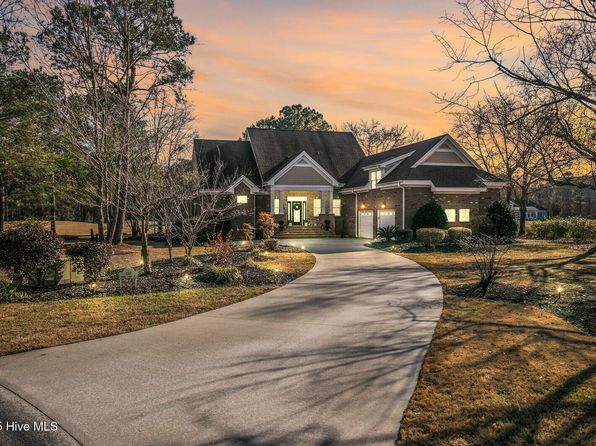198 Cedar Point Drive, Wallace, NC 28466