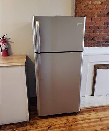 5th image of 600 N 32nd St APT D