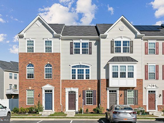 4th image of 520 River Crest Way