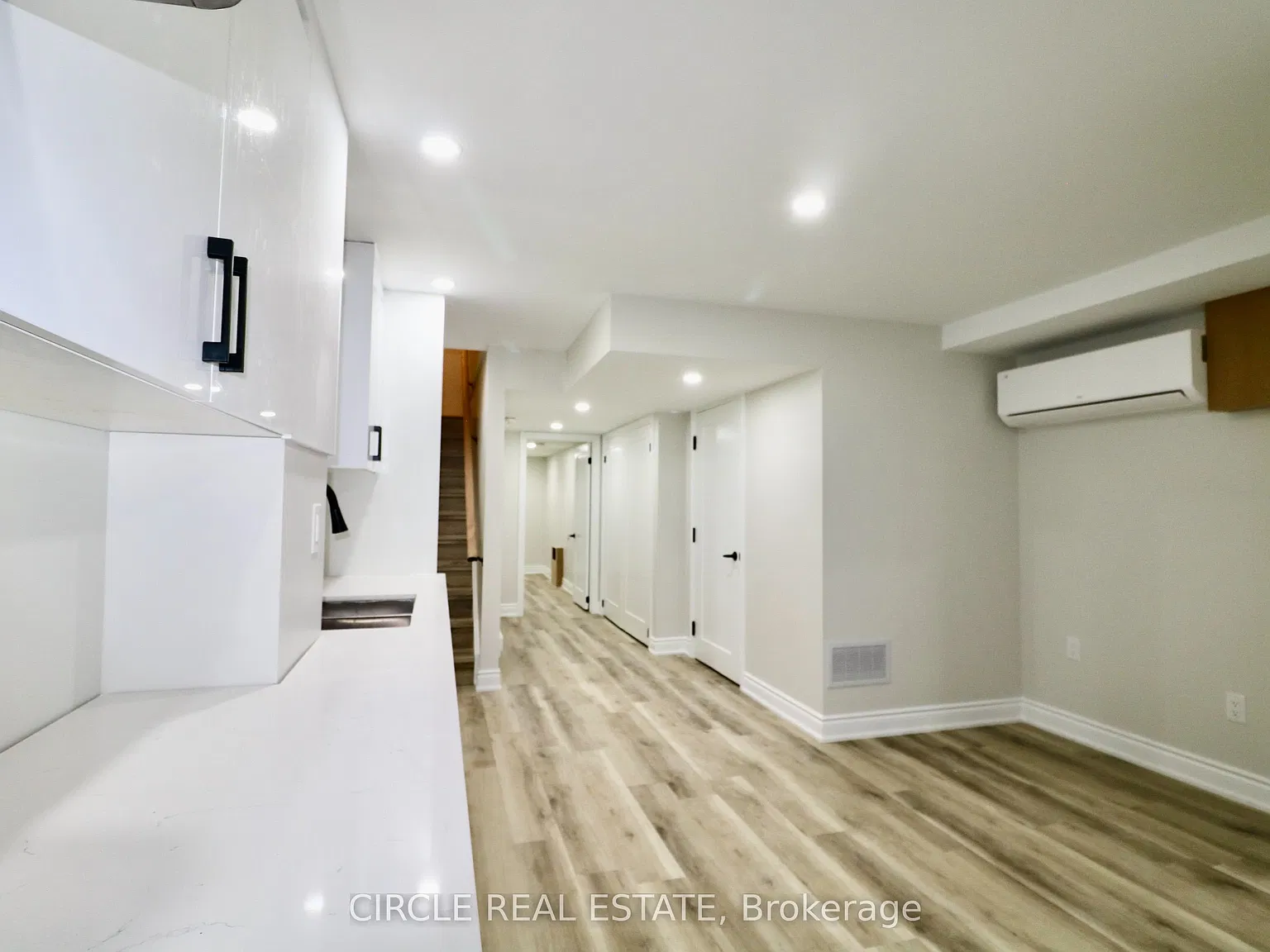 2 bed, $1,680 — Photo 4