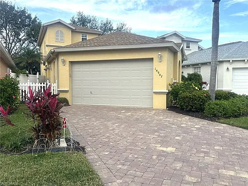 14907 Sterling Oaks Dr Photo 1