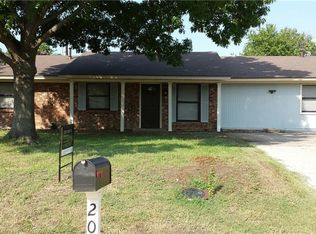 209 E Park St, Little Elm, TX 75068