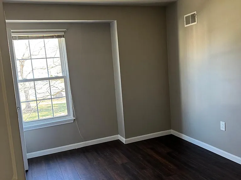 168 Valley Greene Cir #168 — Photo 20