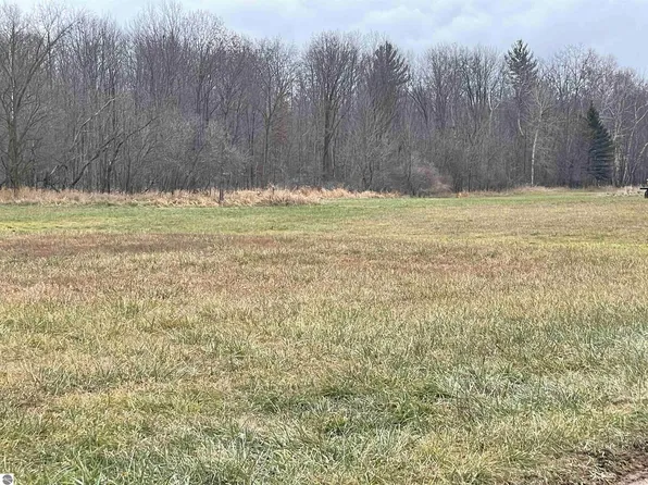 N Croswell Rd, Alma, MI 48801