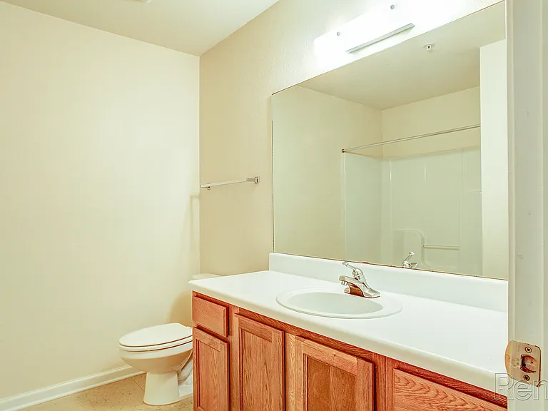 Walker Rosa Apartments — Photo 15