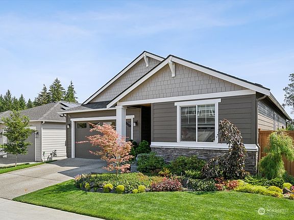 2nd image of 6637 Seaglass Avenue SE