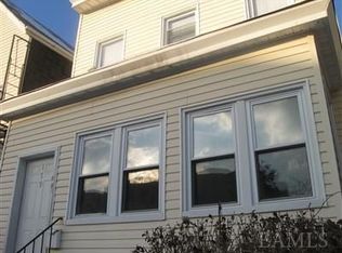 179 Elm St, Yonkers, NY 10701