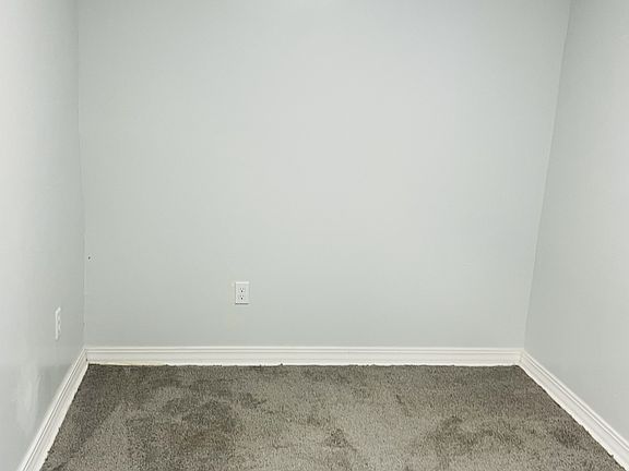 5th image of 915 W Lapeer St #3