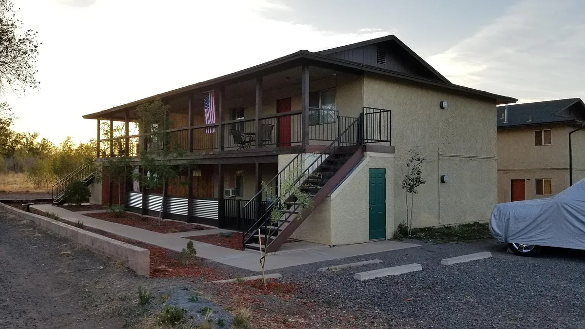 Building Photo - 41 S Chiricahua Trl #2