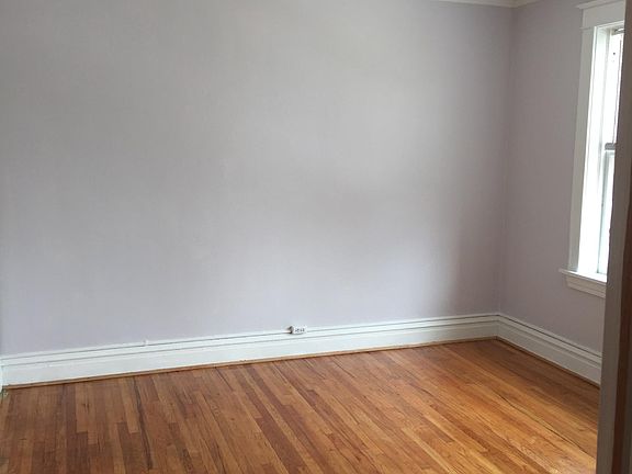 5th image of 6132 Southwest Ave #2F