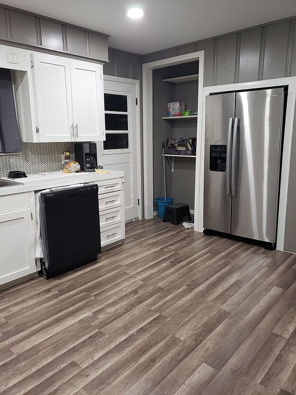 770 S 15th St - Property Image