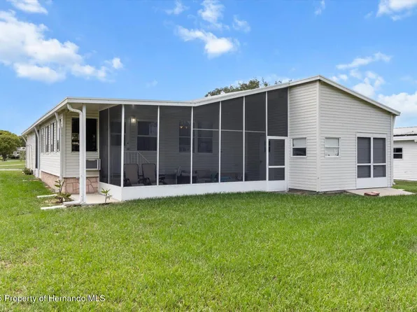 7694 Dinsmore St, Brooksville, FL 34613