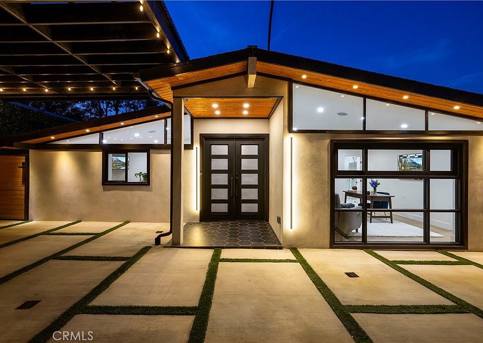 1st image of 22263 Flanco Rd