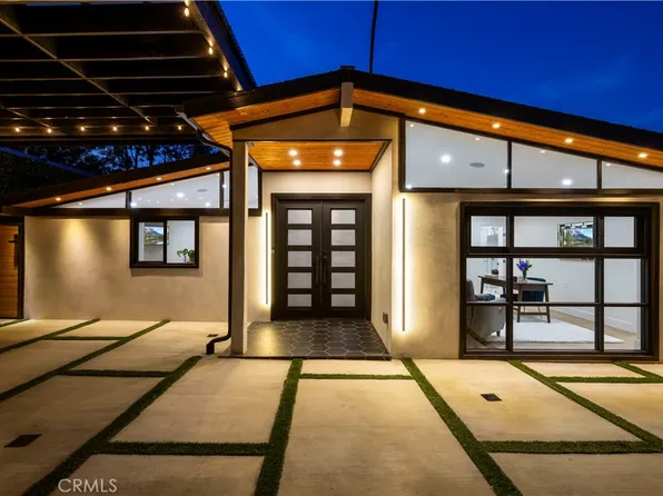 22263 Flanco Rd, Woodland Hills, CA 91364