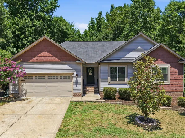 265 Ridge Dr, Louisburg, NC 27549
