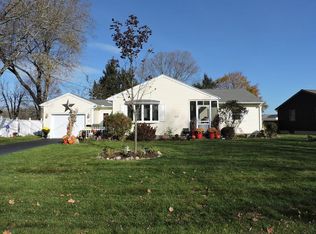 98 Bridle Path Cir, Ludlow, MA 01056