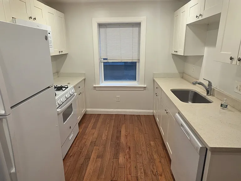 70 Bellingham St #1B — Photo 2