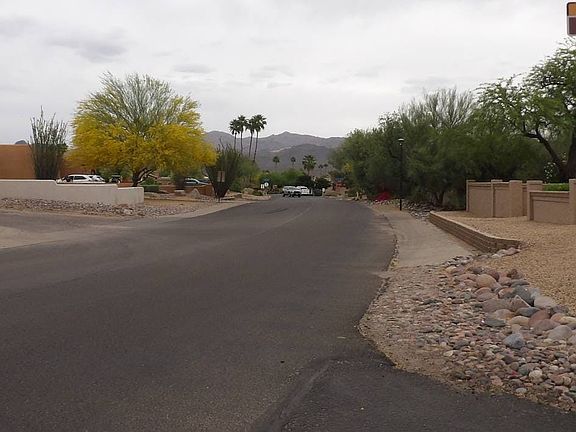 4th image of 18833 E Latigo Ln