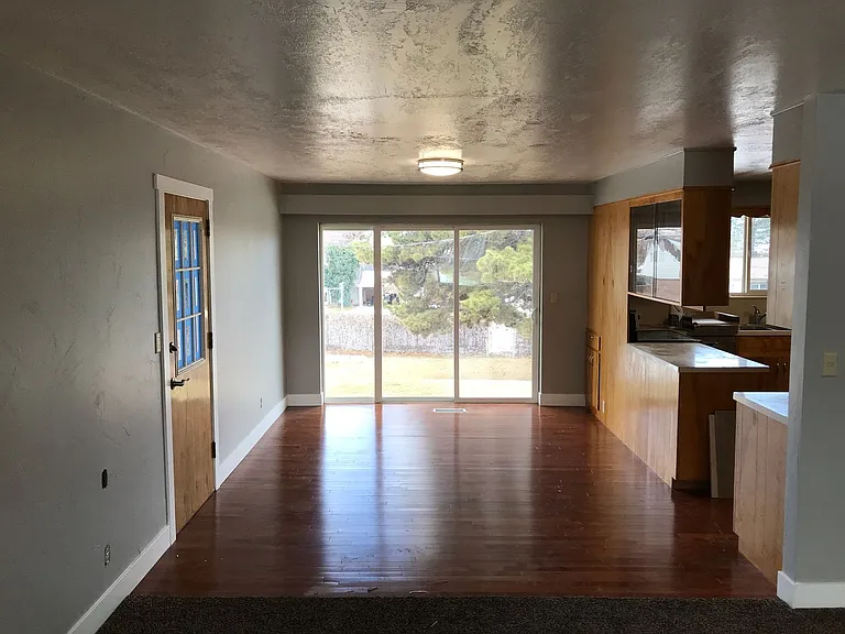 2818 S 450 W — Photo 3